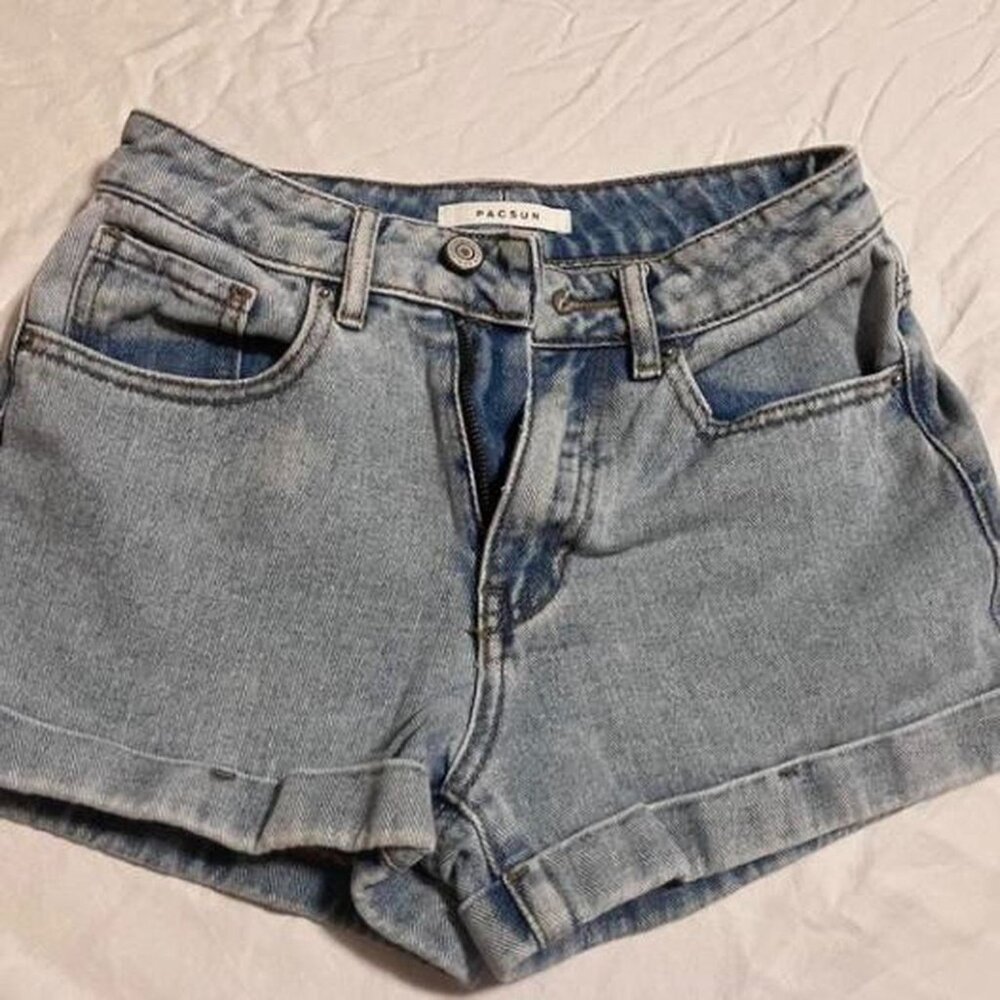 PacSun Women’s Size 23 denim mom shorts